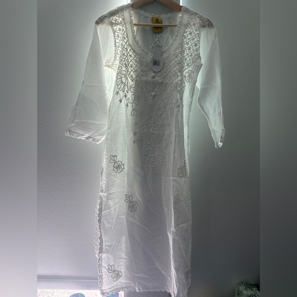 NWT pineapple white coverup long tunic Sz L